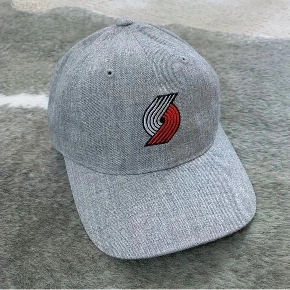 Mitchell & Ness Portland Blazers Hat - Picture 2 of 13